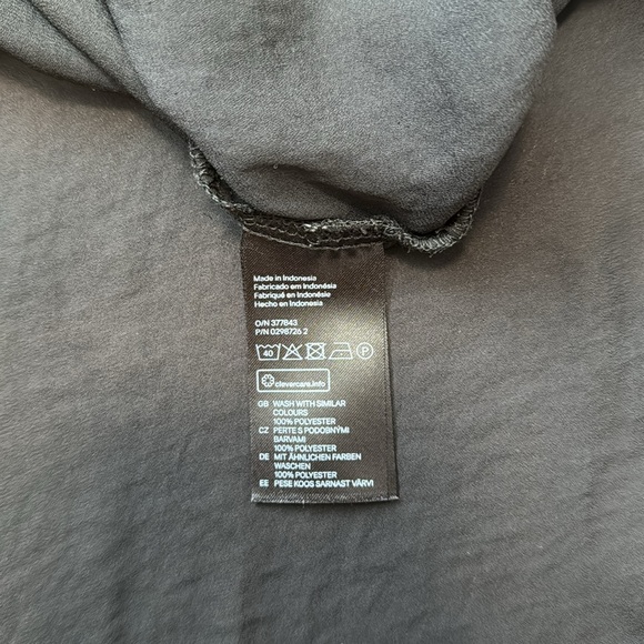 [2] H&M Chiffon Black Blouse - Picture 5 of 6